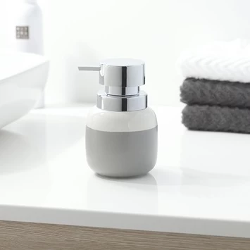 Sealskin Zeepdispenser Sphere Lichtgrijs Keramiek 5 Sealskin Zeepdispenser Sphere Lichtgrijs Keramiek - Afbeelding 3