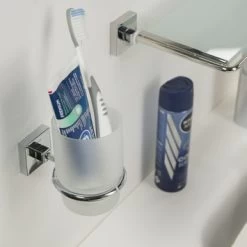 Tiger Bekerhouder Melbourne Hangend Met Beker Chroom 9 Tiger Bekerhouder Melbourne Hangend Met Beker Chroom -Badkamer Verkoop 123 1701